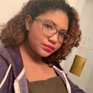 Meet your Posher, Celina